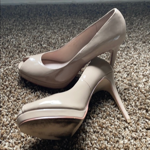 Heels - Picture 2 of 2